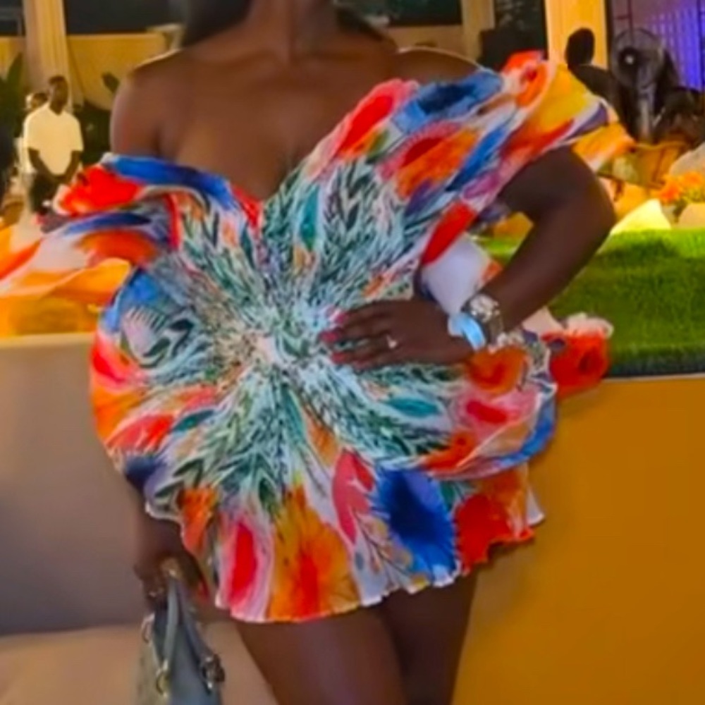 Sculpted Runway Floral Beaded Watercolor Statement Boutique Dress - size small